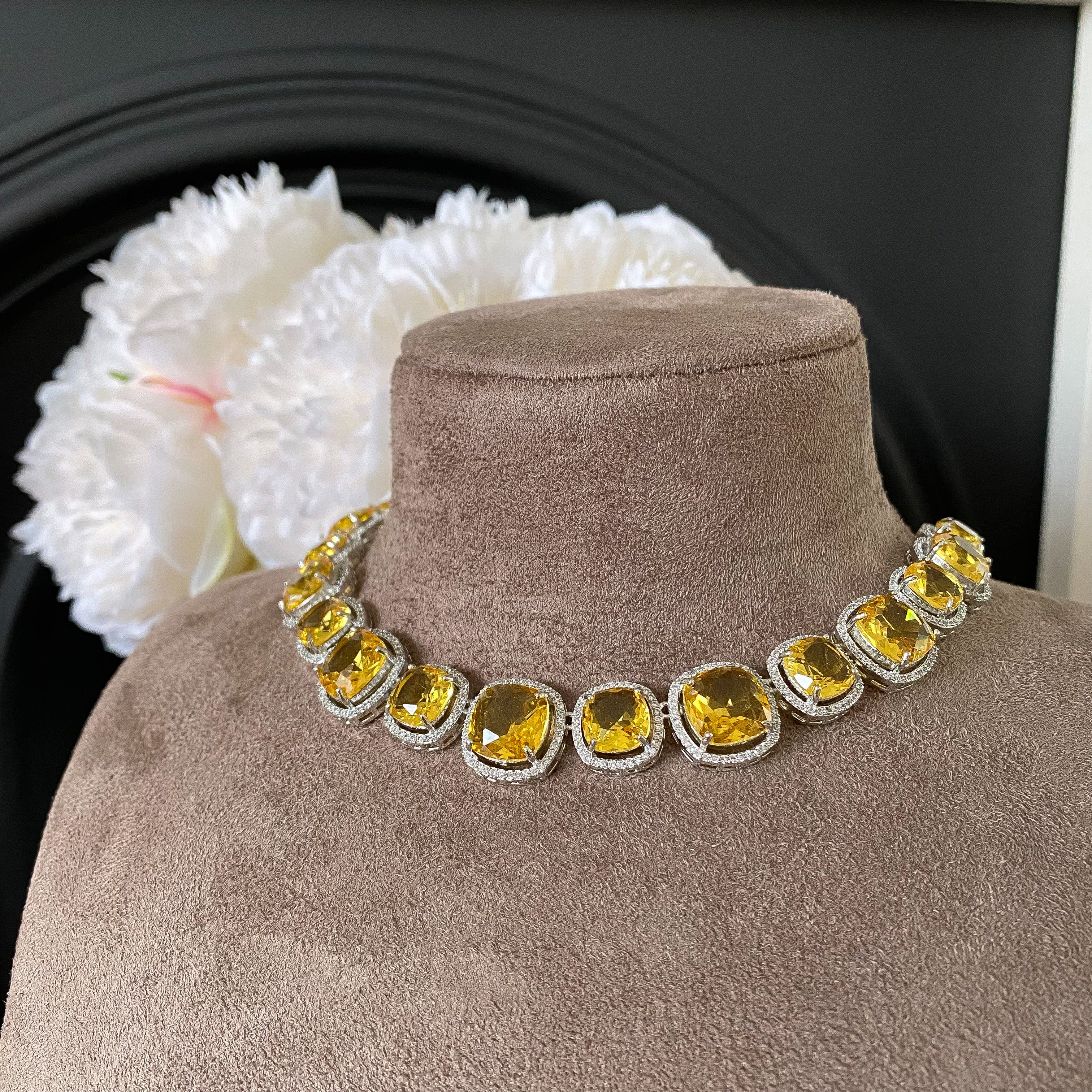 ARIELLE Necklace Set - Yellow